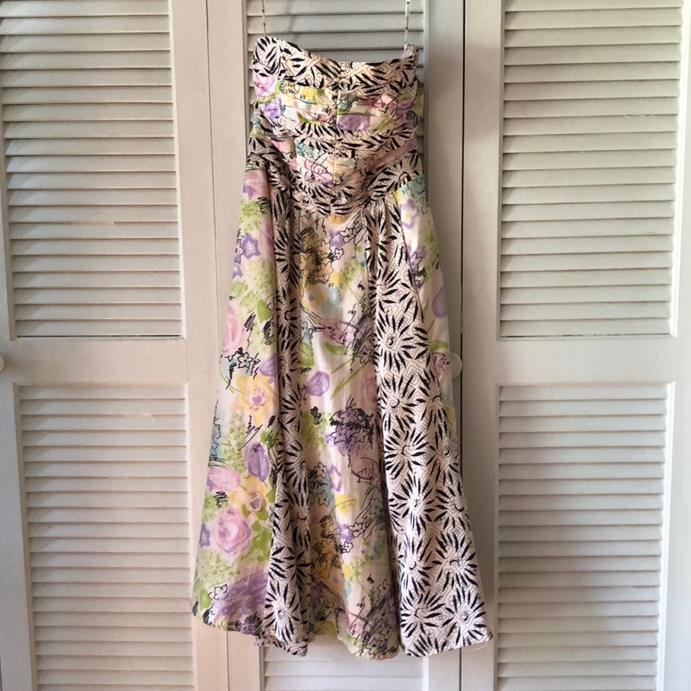 Strapless Dress w/ detail in the back.